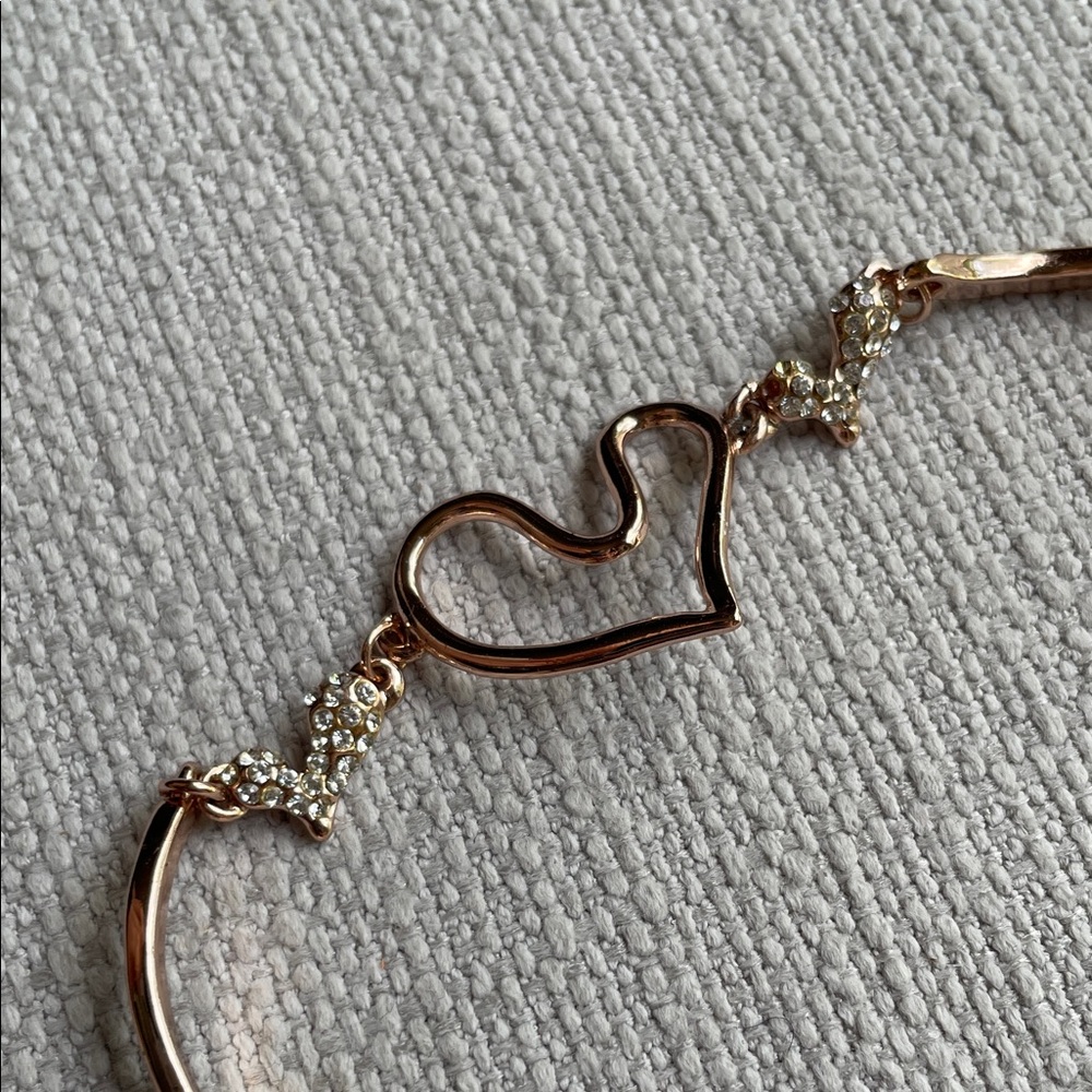 Delicate Heart Link Rose Gold fashion jewelry Bracelet - fits XS/S wrist - Picture 3 of 10